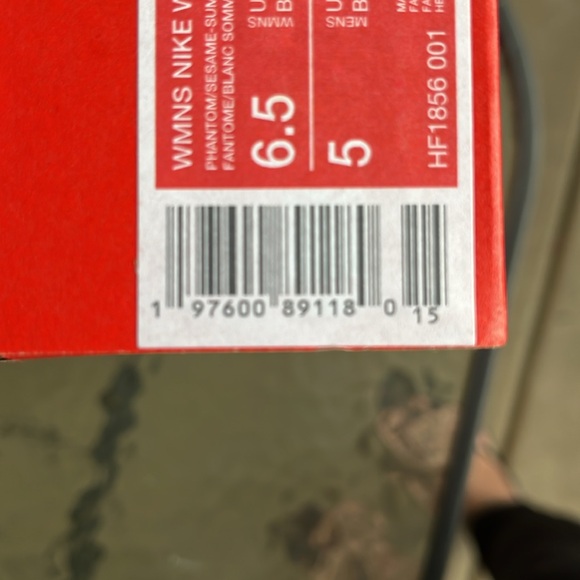 Nike wins Waffle Debut brand new in the box never worn - Picture 15 of 15